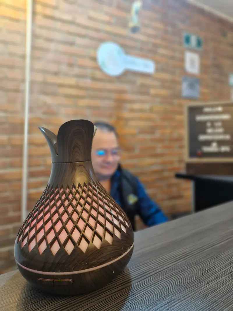 Área social decorada de Tribbu Spa